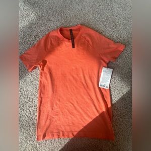 Lululemon Metal Vent Tech Short Sleeve